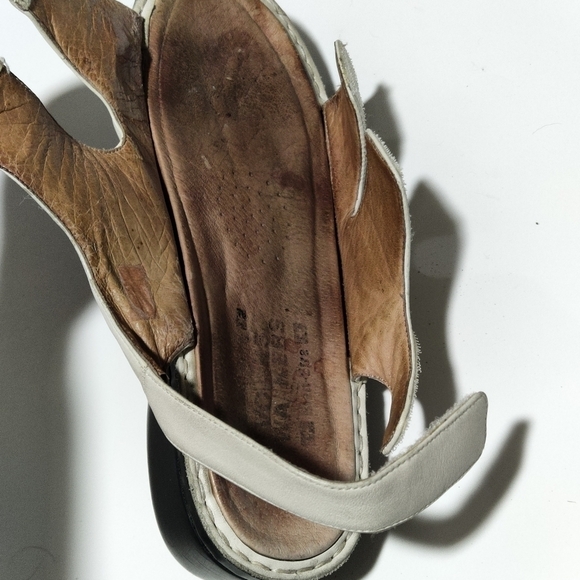 VOLKS WALKERS Cream Beige Leather Walking Sandal 39 9 - Picture 3 of 11